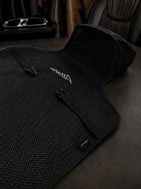 Altara seat cover detail